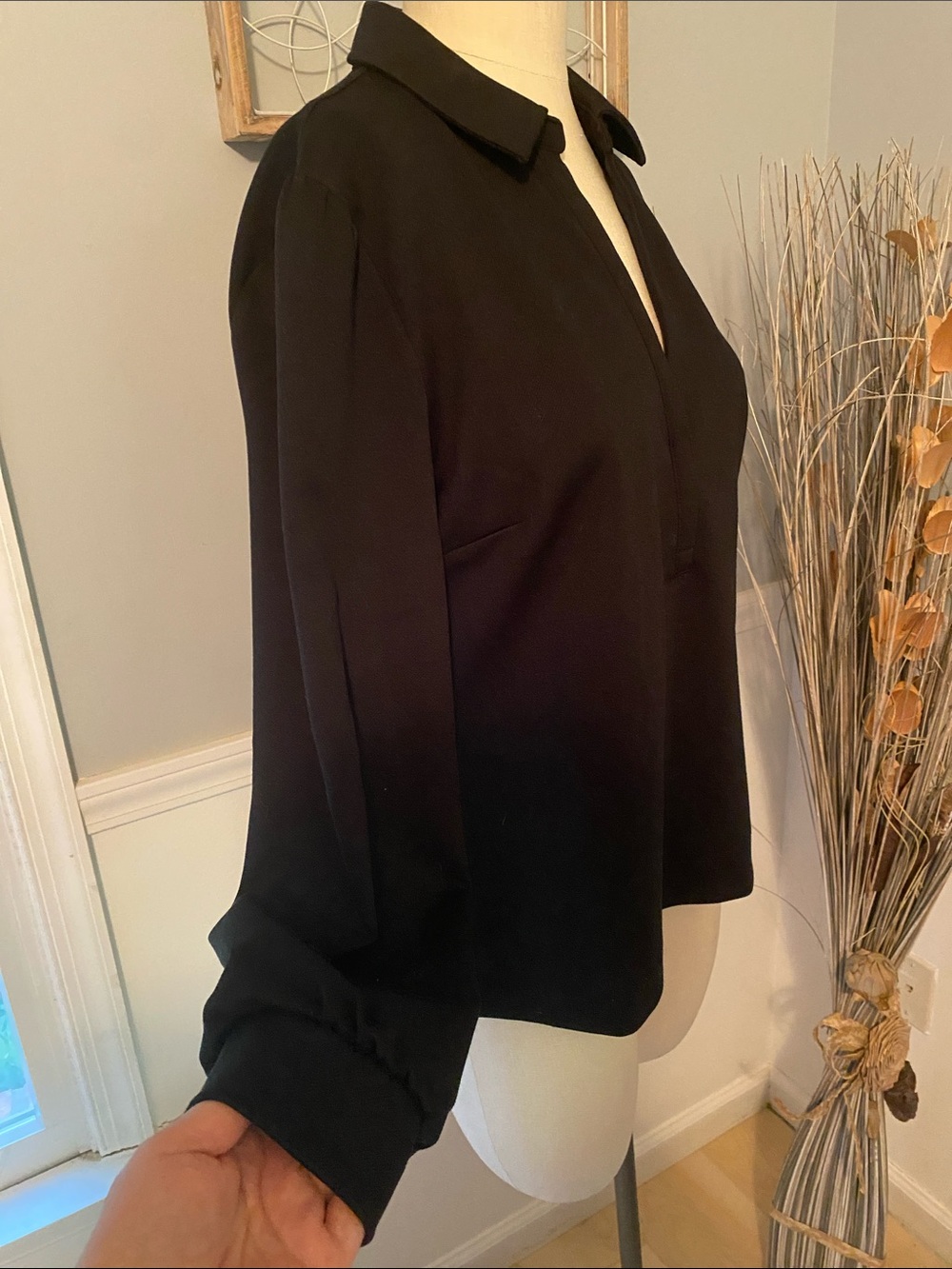 Talbots Black V-neckline Collared Blouse - Medium - Picture 3 of 16